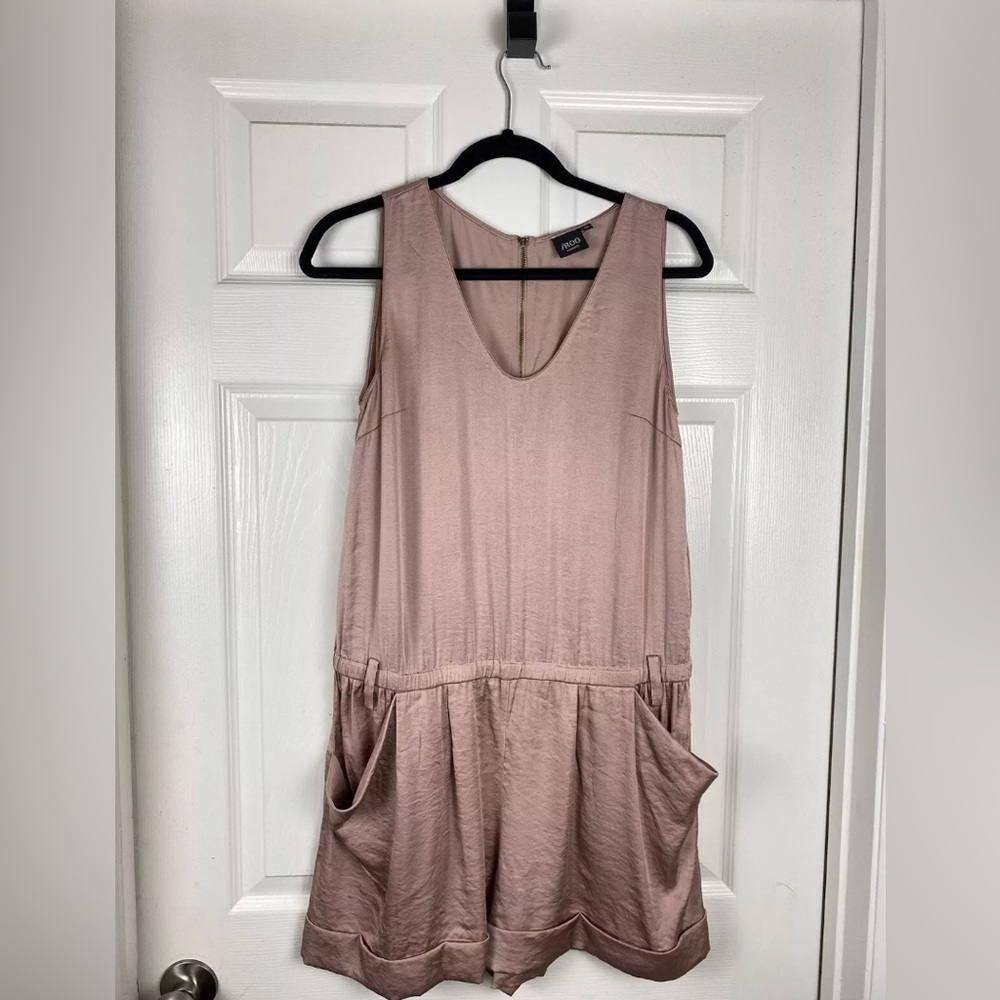 IRoo Moderato Blush Sleeveless Romper With Pockets Size EU 40 US M (8)